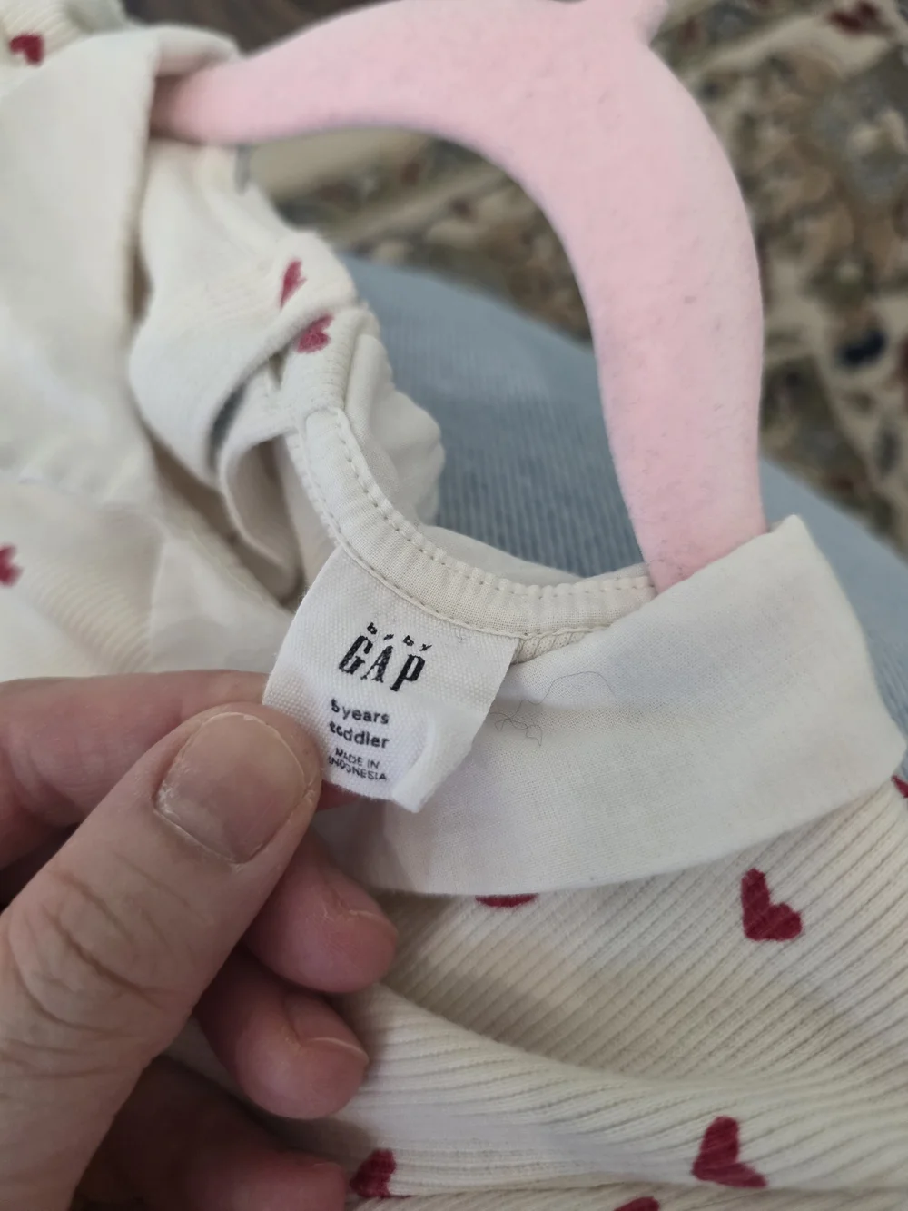 GAP Girls' Cream Long-Sleeve Top with Red Heart Print and Peter Pan Collar Sz 5